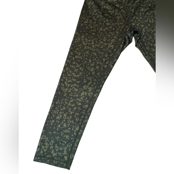Zella Women’s size large ultra high waist ankle leggings green - Picture 2 of 4